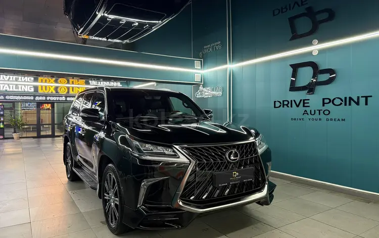 Lexus LX 570 2017 года за 32 500 000 тг. в Алматы