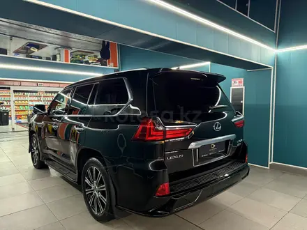 Lexus LX 570 2017 года за 31 990 000 тг. в Алматы – фото 5