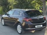 Opel Astra 2013 года за 2 650 000 тг. в Караганда – фото 4