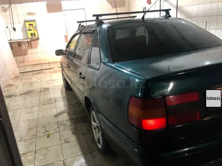 Volkswagen Passat 1994 года за 880 000 тг. в Караганда – фото 6