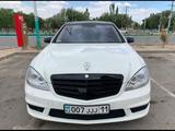 Решётка решетка радиатора мерседес w221 рестайлинг s класс за 110 000 тг. в Астана – фото 2
