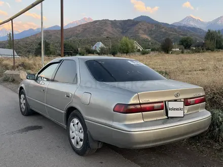 Toyota Camry 1999 года за 3 512 399 тг. в Алматы – фото 3