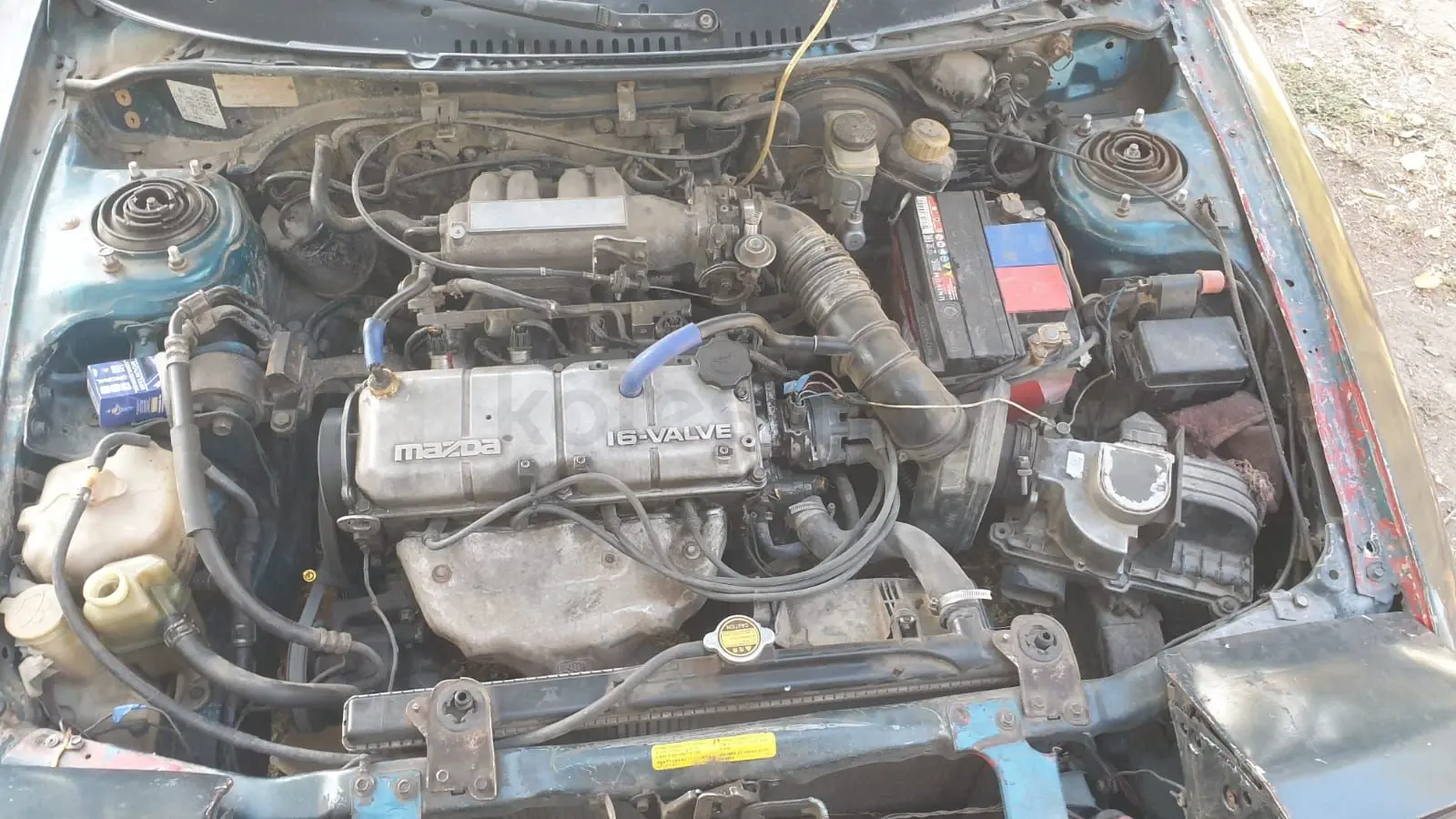 Mazda 323, 1992
