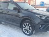 Toyota RAV4 2015 годаfor14 500 000 тг. в Усть-Каменогорск – фото 3