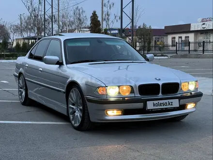 BMW 735 1999 года за 8 500 000 тг. в Алматы – фото 16