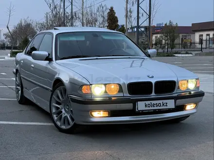BMW 735 1999 года за 8 500 000 тг. в Алматы – фото 2