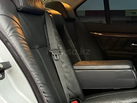 BMW 735 1999 года за 8 500 000 тг. в Алматы – фото 32