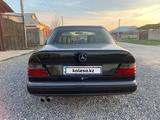 Mercedes-Benz E 280 1993 года за 1 700 000 тг. в Шымкент – фото 4