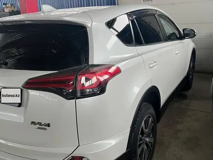 Toyota RAV4 2018 года за 15 000 000 тг. в Павлодар – фото 7