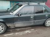 Mercedes-Benz E 200 1990 года за 900 000 тг. в Алматы – фото 3