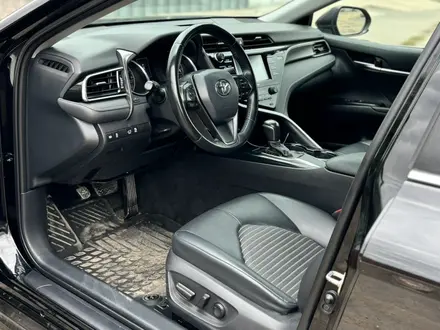 Toyota Camry 2020 года за 11 000 000 тг. в Караганда – фото 6