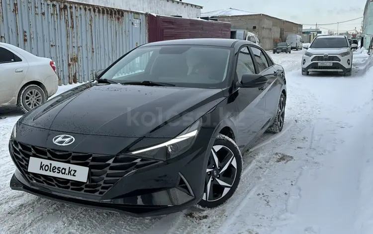 Hyundai Elantra 2022 годаfor10 800 000 тг. в Астана