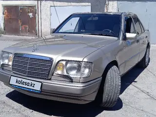 Mercedes-Benz E-Class, 1993
