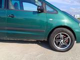 Volkswagen Sharan 2002 года за 2 800 000 тг. в Актобе – фото 5