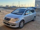 Toyota Avensis Verso 2004 года за 4 500 000 тг. в Актау
