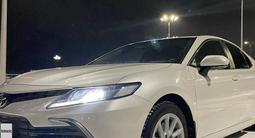 Toyota Camry 2021 года за 14 000 000 тг. в Астана – фото 3