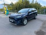Toyota RAV4 2020 года за 12 500 000 тг. в Астана – фото 2