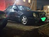 Mercedes-Benz E 280 1998 года за 3 300 000 тг. в Кызылорда – фото 2