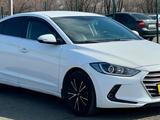 Hyundai Elantra 2018 года за 7 300 000 тг. в Уральск