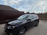 Nissan X-Trail 2018 года за 8 700 000 тг. в Бишкуль – фото 2