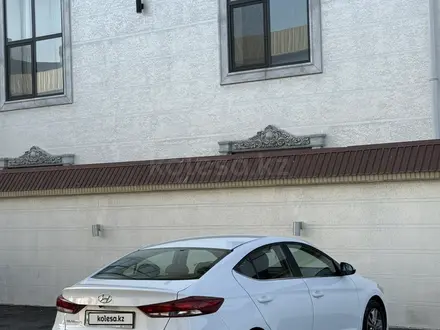 Hyundai Elantra 2018 года за 7 700 000 тг. в Шымкент – фото 7