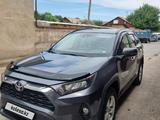 Toyota RAV4 2019 года за 14 900 000 тг. в Шымкент – фото 4