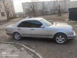 Mercedes-Benz E 240 1997 года за 3 200 000 тг. в Кентау – фото 3