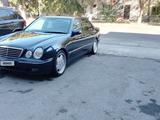 Mercedes-Benz E 320 2001 года за 5 900 000 тг. в Шымкент – фото 2