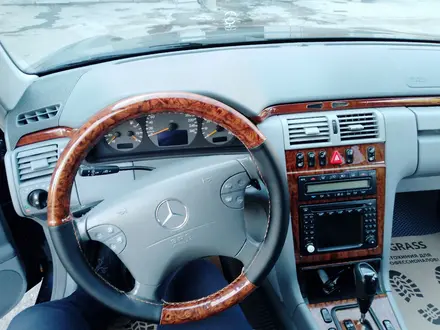 Mercedes-Benz E 320 2001 года за 5 900 000 тг. в Шымкент – фото 16
