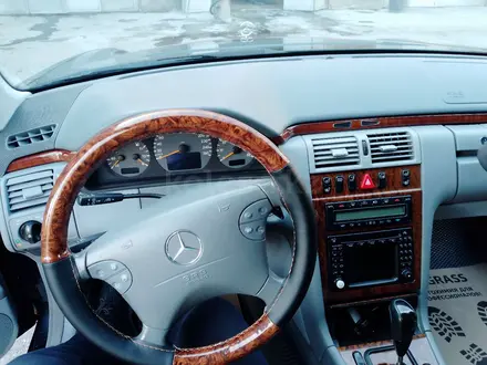 Mercedes-Benz E 320 2001 года за 5 900 000 тг. в Шымкент – фото 18