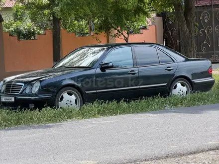 Mercedes-Benz E 320 2001 года за 5 900 000 тг. в Шымкент