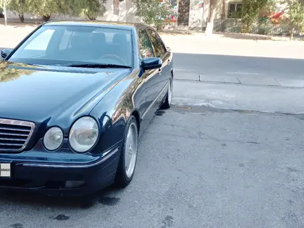 Mercedes-Benz E 320 2001 года за 5 900 000 тг. в Шымкент – фото 5