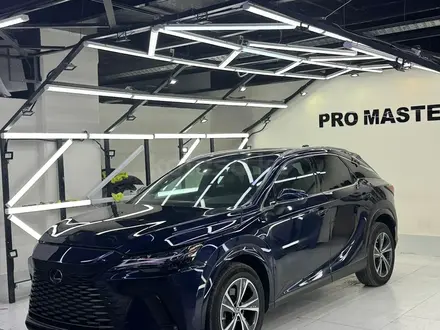 Lexus RX 350 2023 года за 31 000 000 тг. в Алматы – фото 19