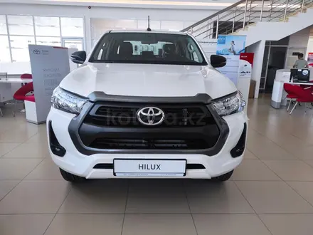 Toyota Hilux 2024 года за 23 380 000 тг. в Астана