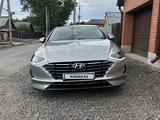 Hyundai Sonata 2021 годаүшін10 850 000 тг. в Караганда