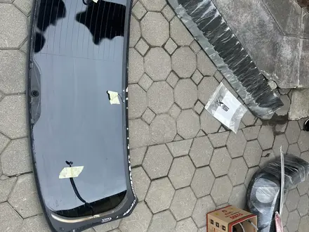 Стекло с крышки багажника за 1 000 тг. в Алматы – фото 7