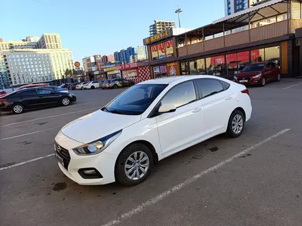 Hyundai Accent 2019 года за 6 900 000 тг. в Астана – фото 2