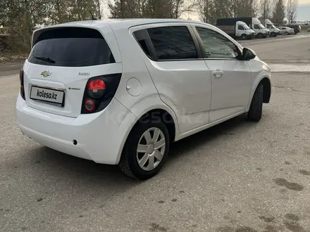 Chevrolet Aveo 2014 года за 3 500 000 тг. в Актобе – фото 7