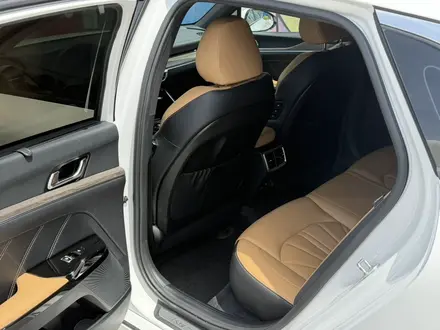 Kia K5 2021 года за 12 800 000 тг. в Алматы – фото 12