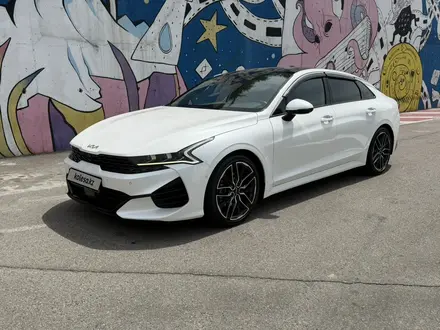 Kia K5 2021 года за 12 800 000 тг. в Алматы