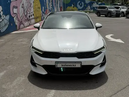 Kia K5 2021 года за 12 800 000 тг. в Алматы – фото 4