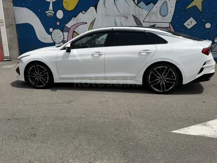 Kia K5 2021 года за 12 800 000 тг. в Алматы – фото 3