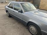 Mercedes-Benz E 260 1990 года за 3 000 000 тг. в Талдыкорган – фото 4