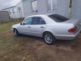 Mercedes-Benz E 200 1997 года за 2 999 999 тг. в Уральск – фото 4