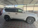 Toyota Land Cruiser Prado 2016 года за 18 200 000 тг. в Алматы – фото 2