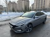 Hyundai Elantra 2022 года за 10 370 000 тг. в Астана