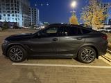 BMW X6 2022 года за 46 000 000 тг. в Астана – фото 4