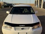 Toyota Camry 1999 года за 2 400 000 тг. в Жанаозен – фото 2