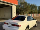 Toyota Camry 1999 года за 2 400 000 тг. в Жанаозен – фото 5