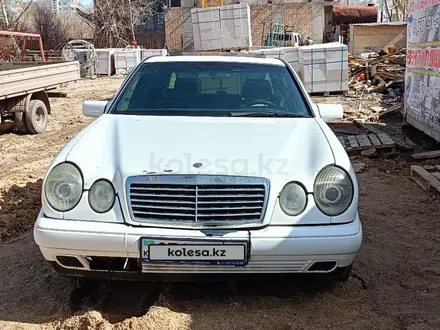 Mercedes-Benz E 200 1995 года за 2 300 000 тг. в Караганда – фото 6